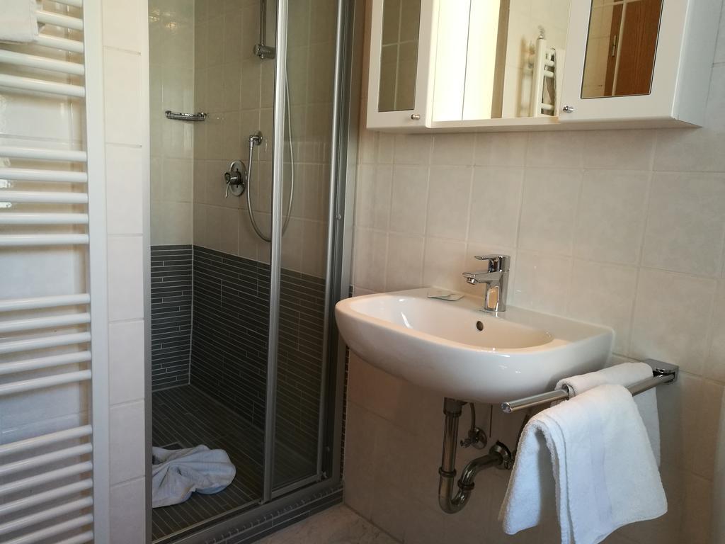 Pension Und Restaurant Reck Aulendorf Luaran gambar